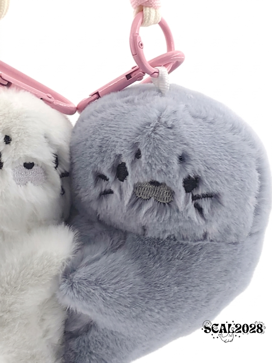 Magnetic Heart-Shaped Seal Keychain