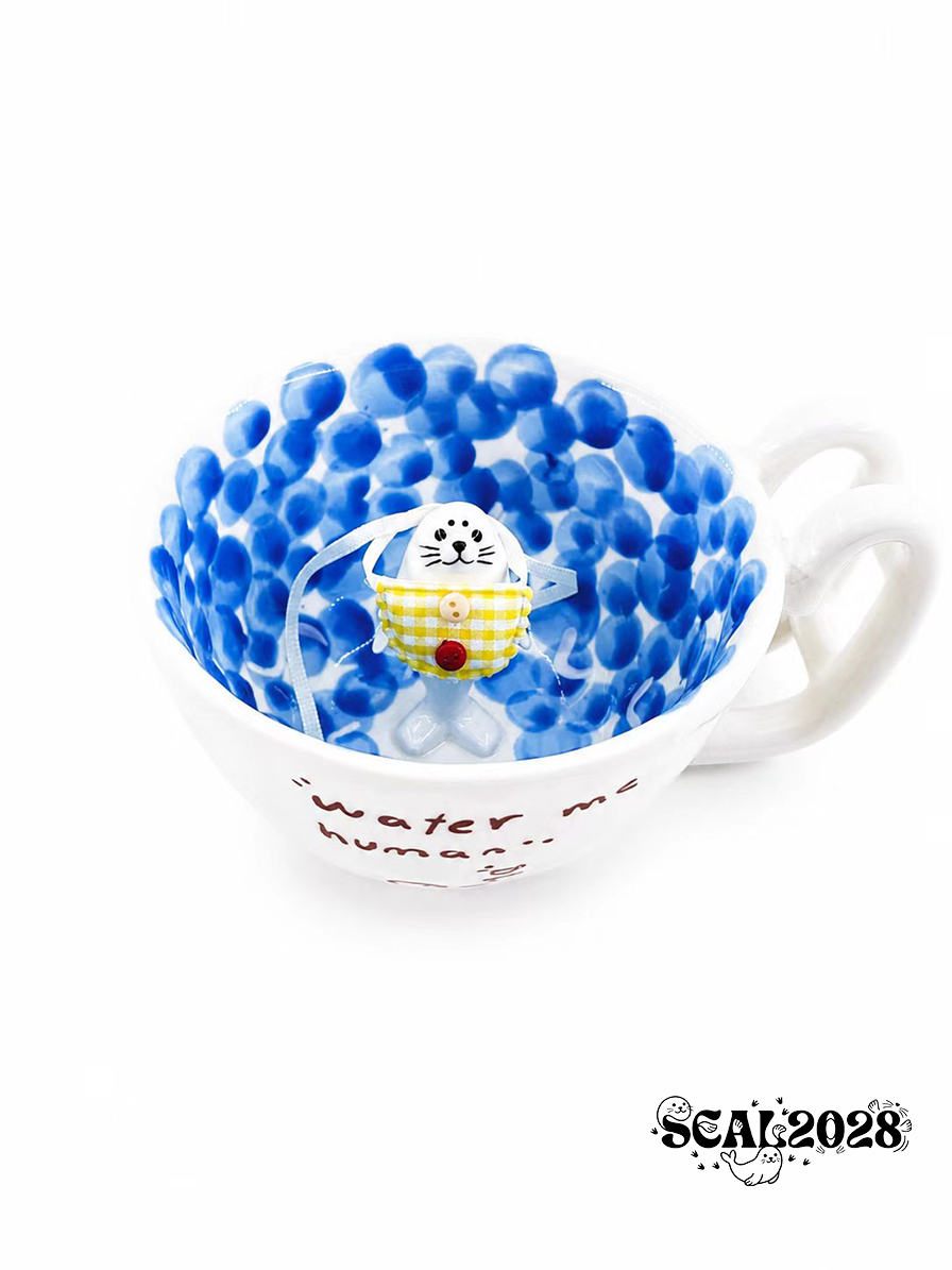 Seal Cup from the Pool with Costume Accessories Set