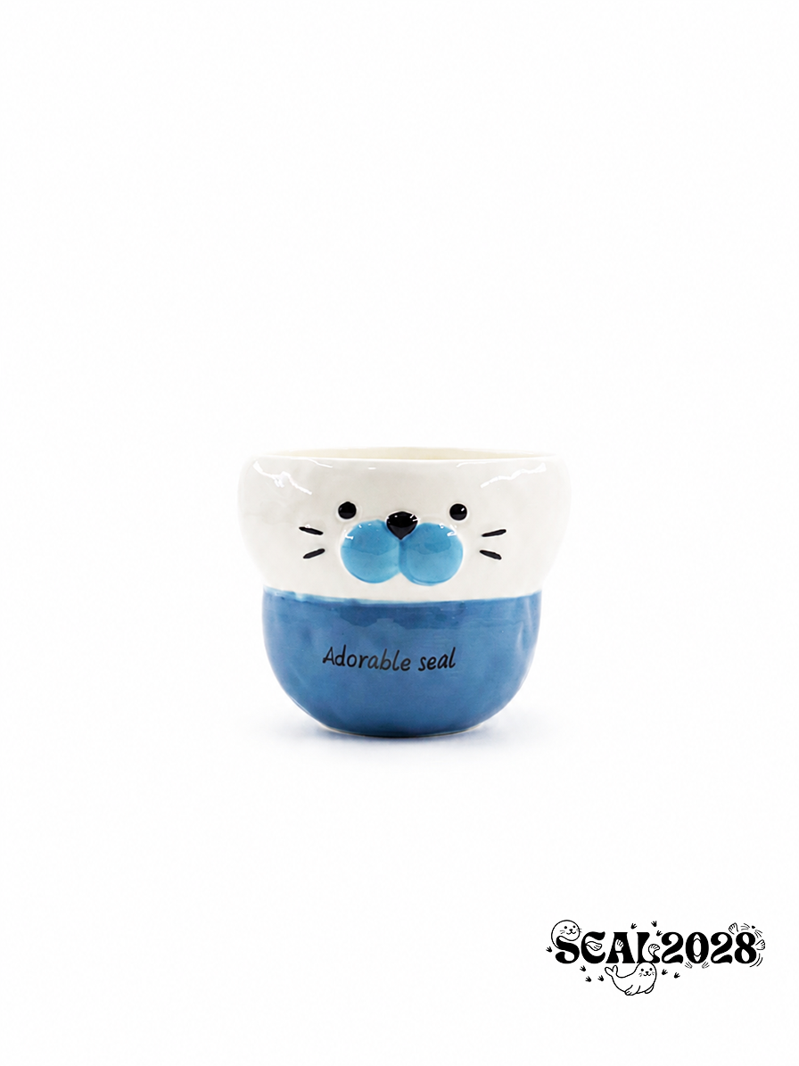Seal Handheld Cup